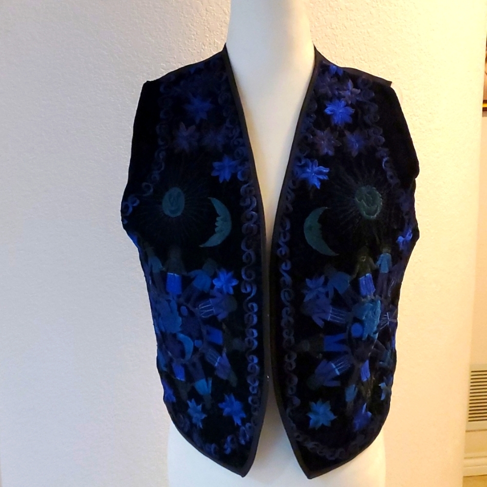 Embroidered Guatemalan Vest size S